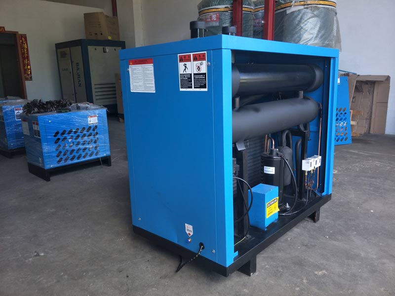 注意壓縮空氣冷凍式干燥機(jī)廠家本身的實(shí)力